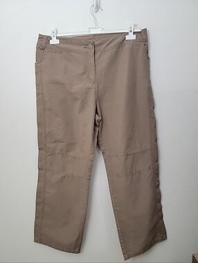 Woolrich Straight Leg Pants in Beige/Tan
